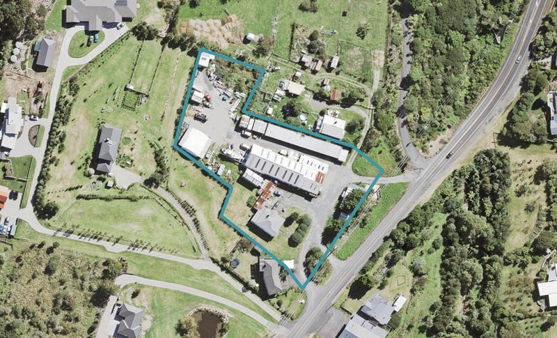 633 West Coast Road, Oratia, Auckland - Carousel 1