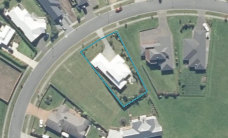 35 Montgomery Crescent, Kinloch, Taupō - Carousel 1