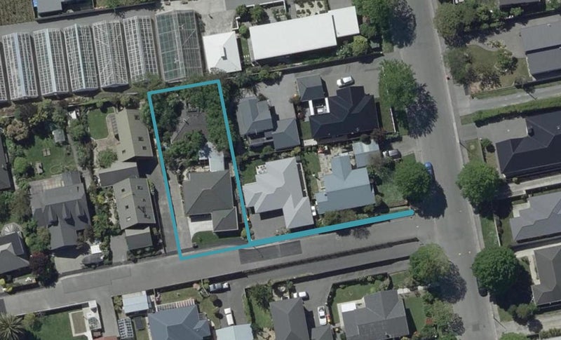1/2 Herbs Place, Cashmere, Christchurch - Carousel 1