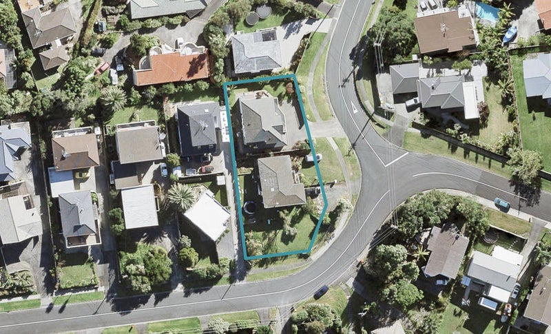 2/175 Stredwick Drive, Torbay, Auckland - Carousel 1