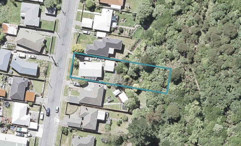 53 Sunny Grove, Wainuiomata, Lower Hutt - Carousel 1