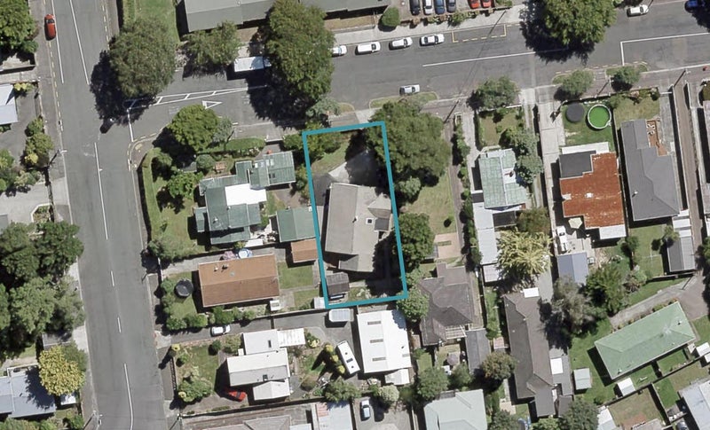 17 Brown Street, Wallaceville, Upper Hutt - Carousel 1