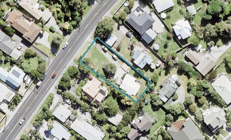 1227 Whangaparaoa Road, Gulf Harbour, Whangaparaoa - Carousel 1