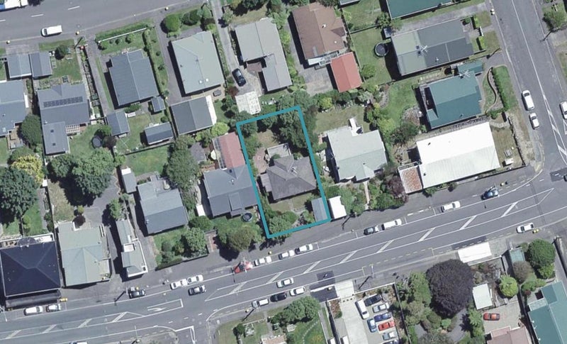 330 Karori Road, Karori, Wellington - Carousel 1