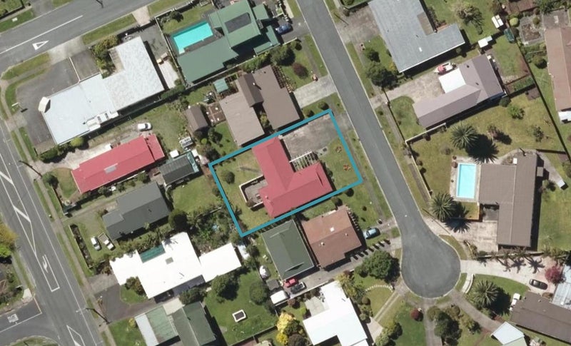 6 Windsor Avenue, Kamo, Whangarei - Carousel 1