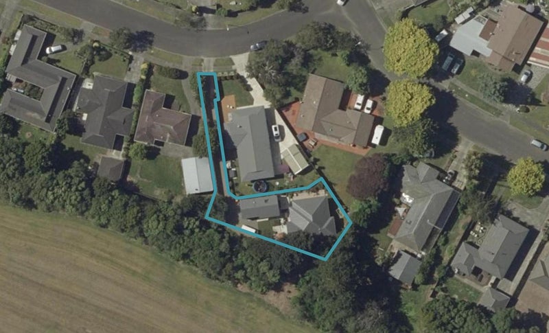 5A Humphries Place, Awapuni, Palmerston North - Carousel 1
