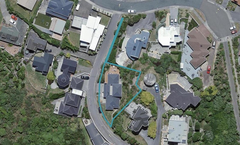 1 Paratu Way, Strathmore Park, Wellington - Carousel 1