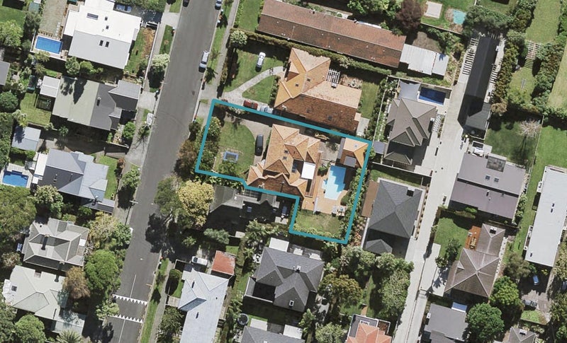 24 Henley Road, Mount Eden, Auckland - Carousel 1