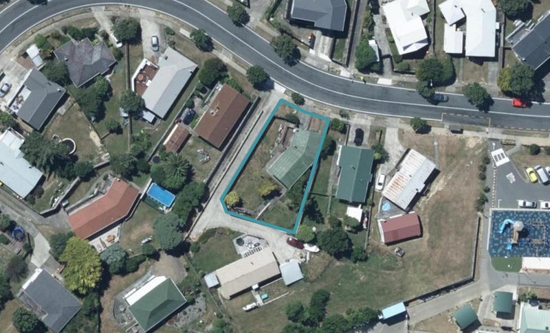 103 Conclusion Street, Ascot Park, Porirua - Carousel 1