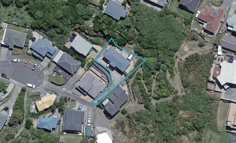 31A Domanski Crescent, Owhiro Bay, Wellington - Carousel 1