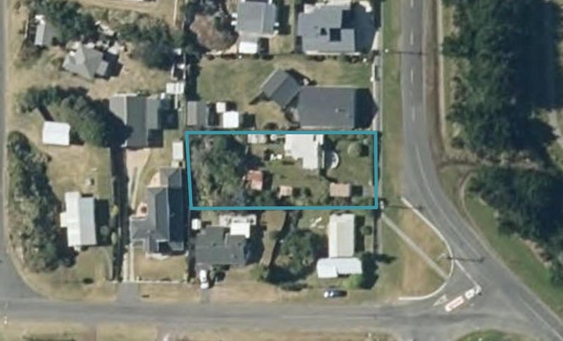 34 Signal Street, Foxton Beach, Foxton - Carousel 1