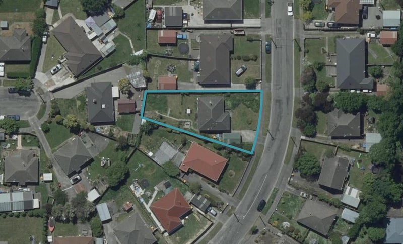 35 Rowcliffe Crescent, Avonside, Christchurch - Carousel 1