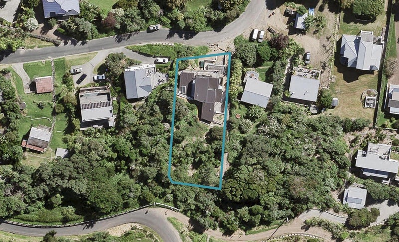 5 Seventh Avenue, Onetangi, Waiheke Island - Carousel 1