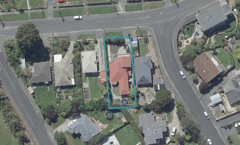 69 Aberdeen Road, Saint Clair, Dunedin - Carousel 1