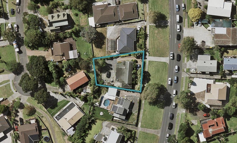 26 Hollyford Drive, Clover Park, Auckland - Carousel 1