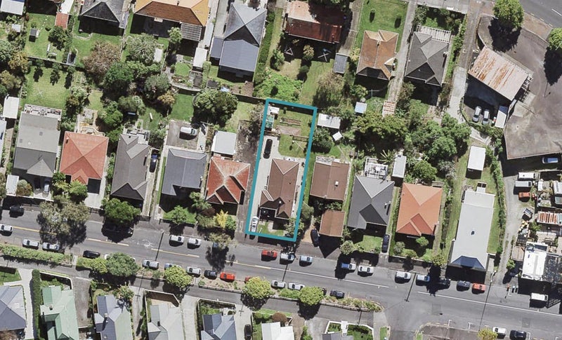 13 Tuarangi Road, Grey Lynn, Auckland - Carousel 1