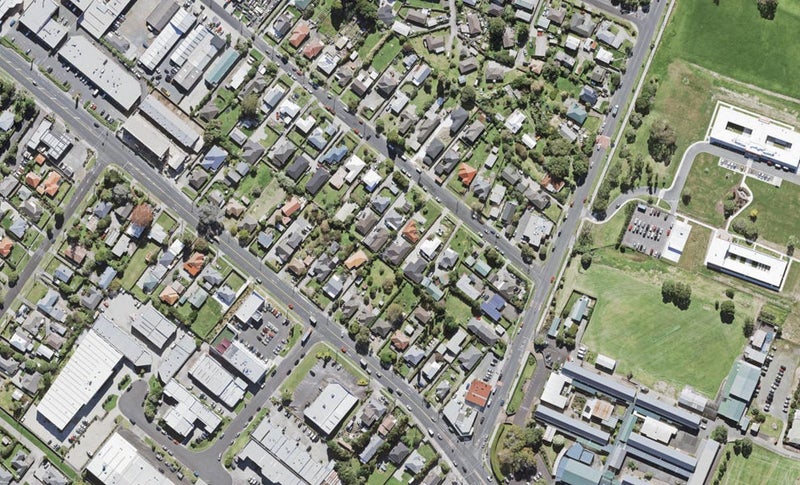 6A Netherlands Avenue, Kelston, Auckland - Carousel 1
