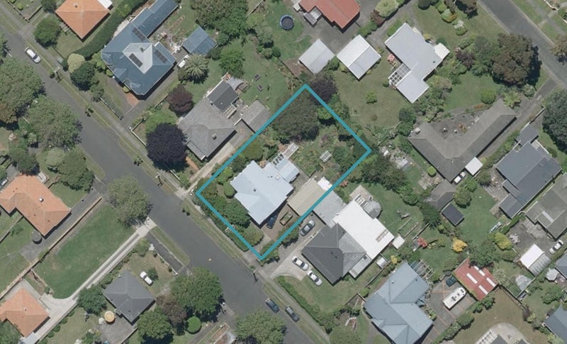 16 Peakes Road, Saint Johns Hill, Whanganui - Carousel 1