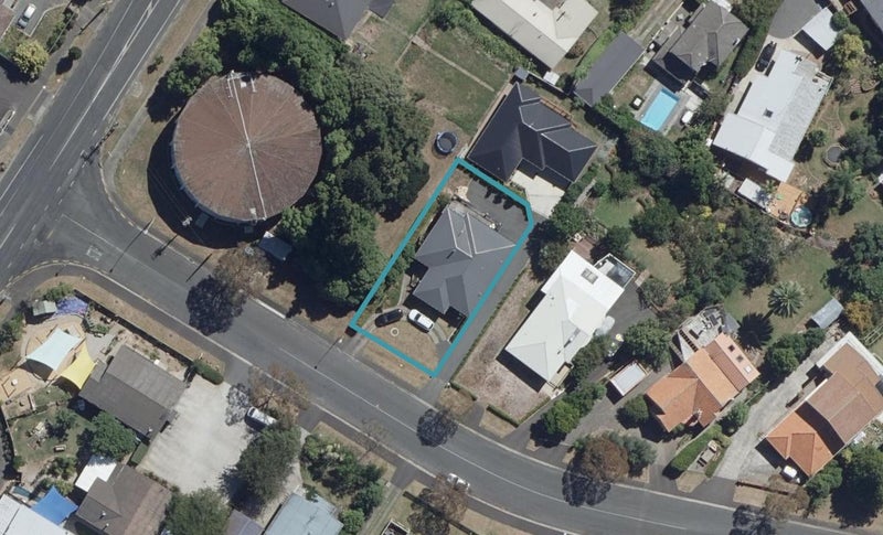 26 Ridout Street, Maeroa, Hamilton - Carousel 1