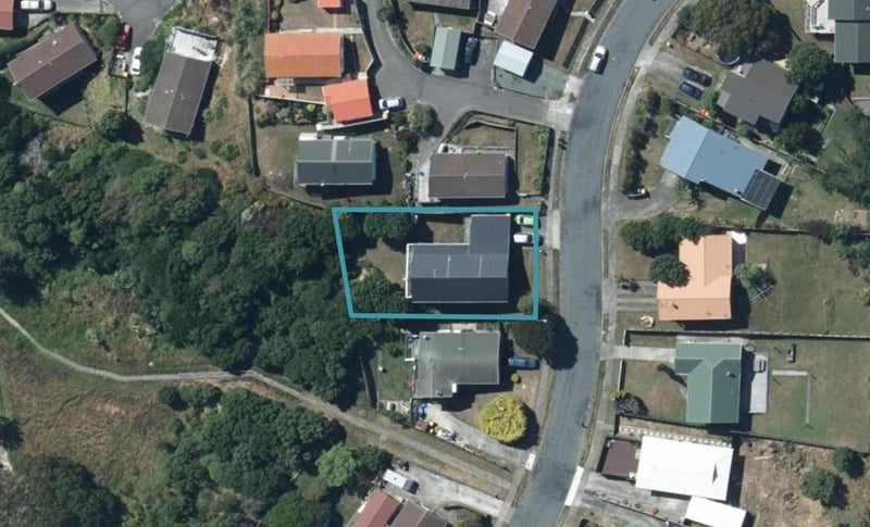 19 Rothwell Street, Titahi Bay, Porirua - Carousel 1