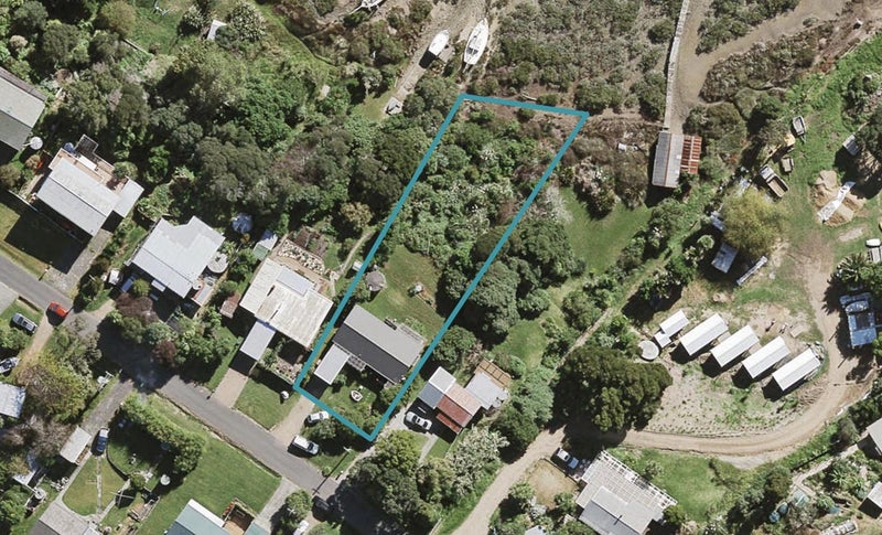 27 Shelly Beach Road, Surfdale, Waiheke Island - Carousel 1