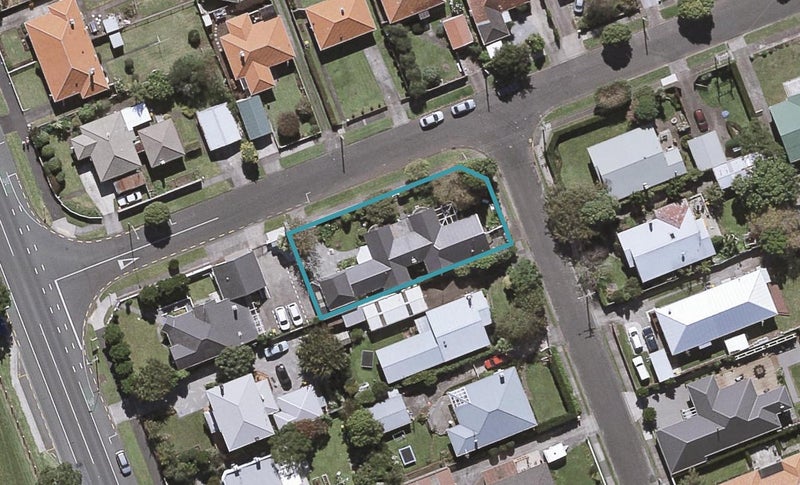 6 Timandra Street, Welbourn, New Plymouth - Carousel 1