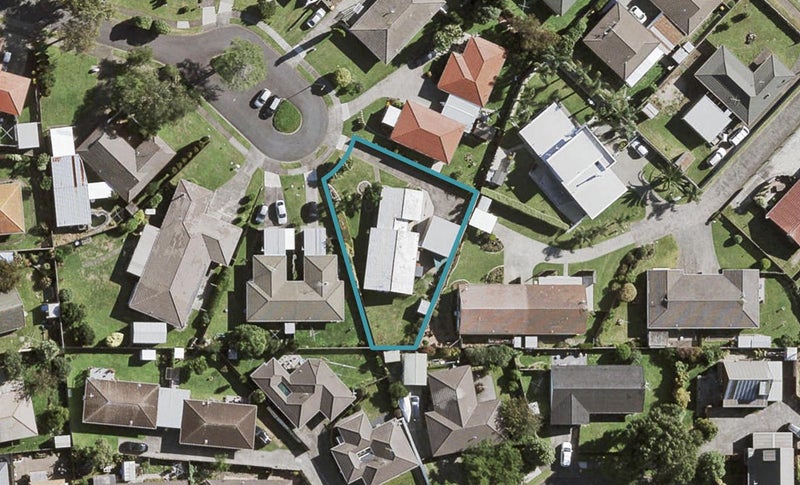 9 Tatua Place, Conifer Grove, Takanini - Carousel 1