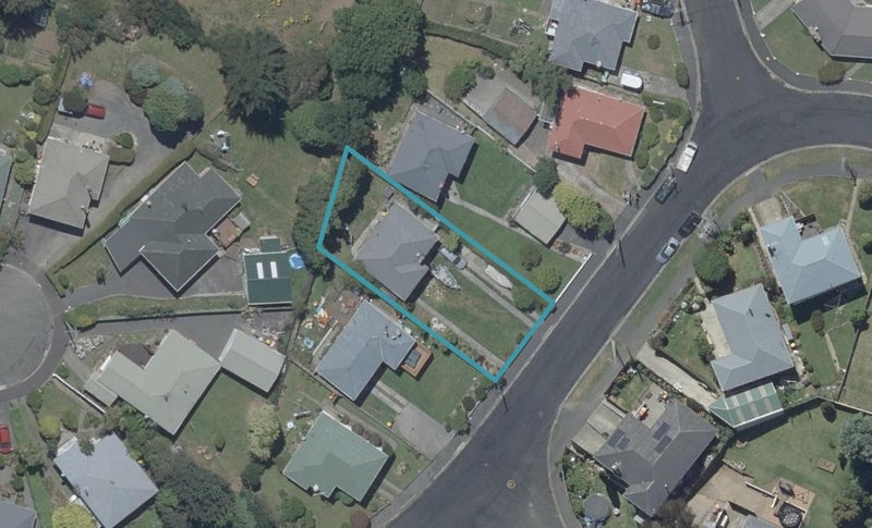 15 Gilkison Street, Halfway Bush, Dunedin - Carousel 1