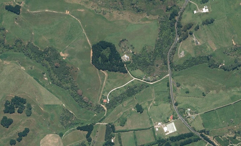 987 South Head Road, South Head, Helensville - Carousel 1
