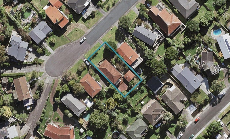 19 Welland Place, Hillcrest, Auckland - Carousel 1