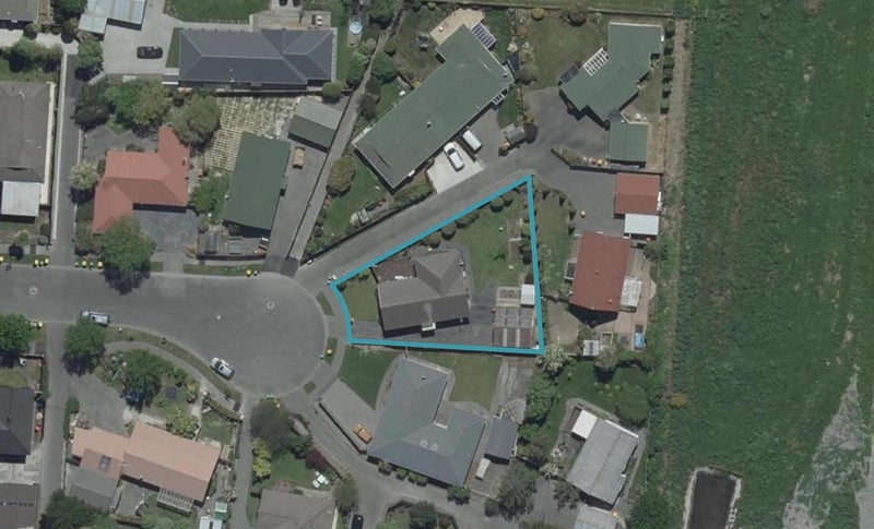 19 Kruse Place, Redwood, Christchurch - Carousel 1