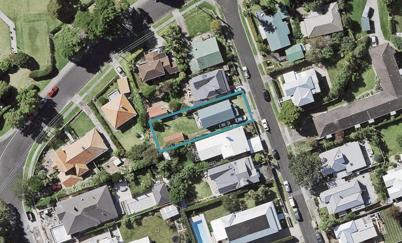21 Cambria Road, Devonport, Auckland - Carousel 1