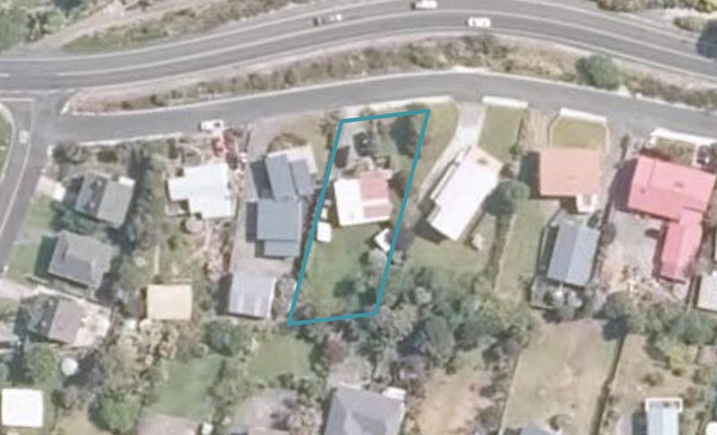 8 Leslie Road, Cable Bay, Cable Bay - Carousel 1