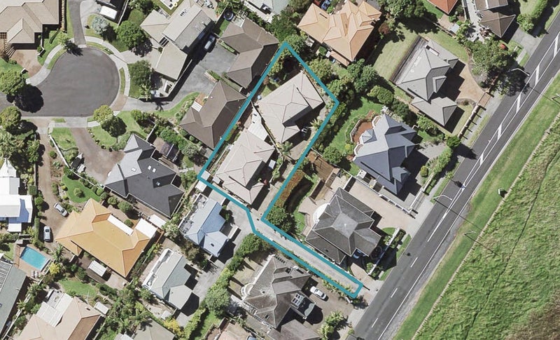 2/131 Somerville Road, Somerville, Auckland - Carousel 1