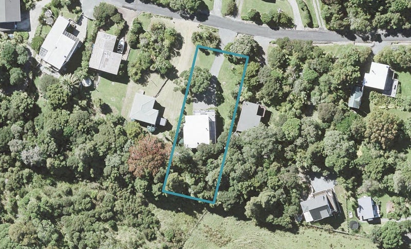 7 Spray Crescent, Leigh, Leigh - Carousel 1