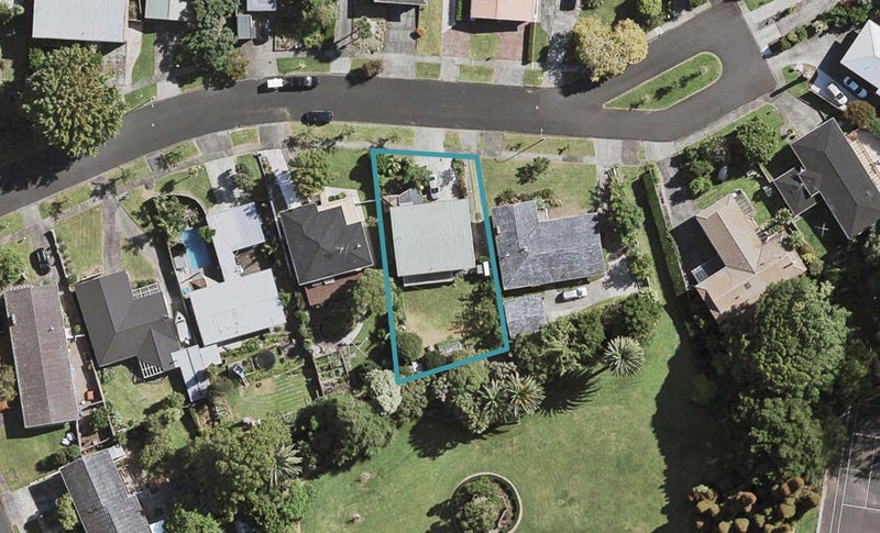 9 Frank Place, Hillpark, Auckland - Carousel 1