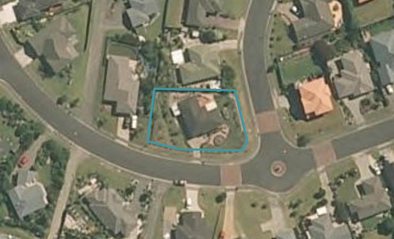 92 Roberta Crescent, Orewa, Orewa - Carousel 1