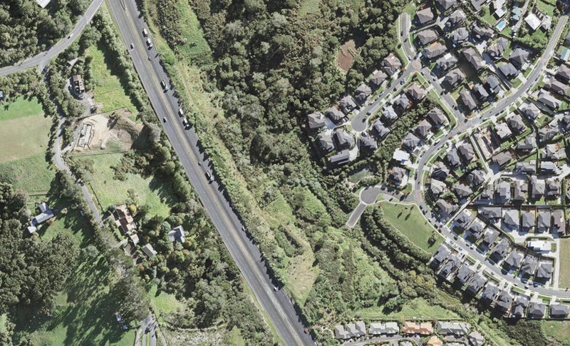 13 McMenamin Place, Fairview Heights, Auckland - Carousel 1