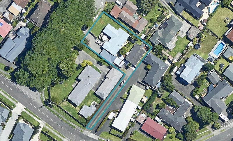 2 Idesia Grove, Matua, Tauranga - Carousel 1