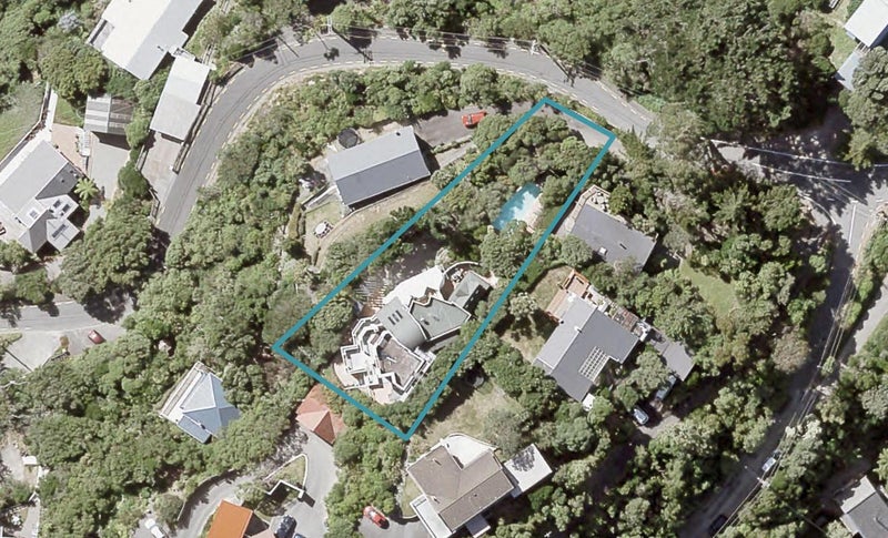 16 Nikau Road, Point Howard, Lower Hutt - Carousel 1