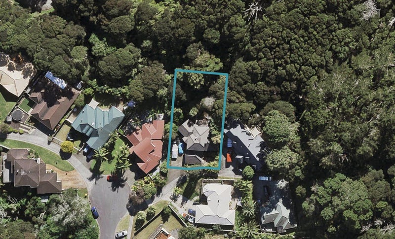 11 Daldys Bush Lane, Bayview, Auckland - Carousel 1