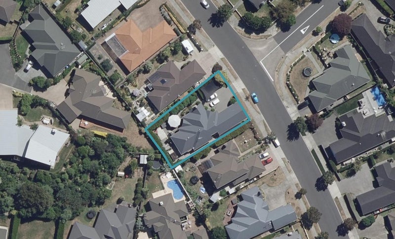 84 Huntington Drive, Huntington, Hamilton - Carousel 1