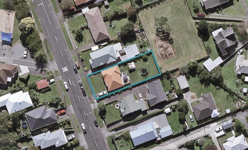 123 Brooklands Road, Brooklands, New Plymouth - Carousel 1
