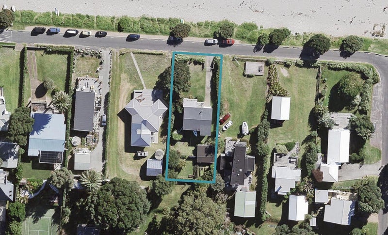 5 The Strand, Onetangi, Waiheke Island - Carousel 1