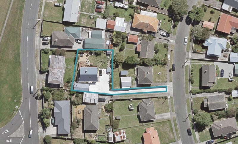 11 Lockwood Crescent, Taita, Lower Hutt - Carousel 1