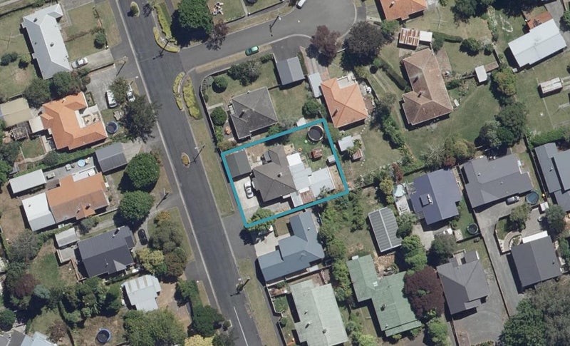 2 Casey Avenue, Fairfield, Hamilton - Carousel 1