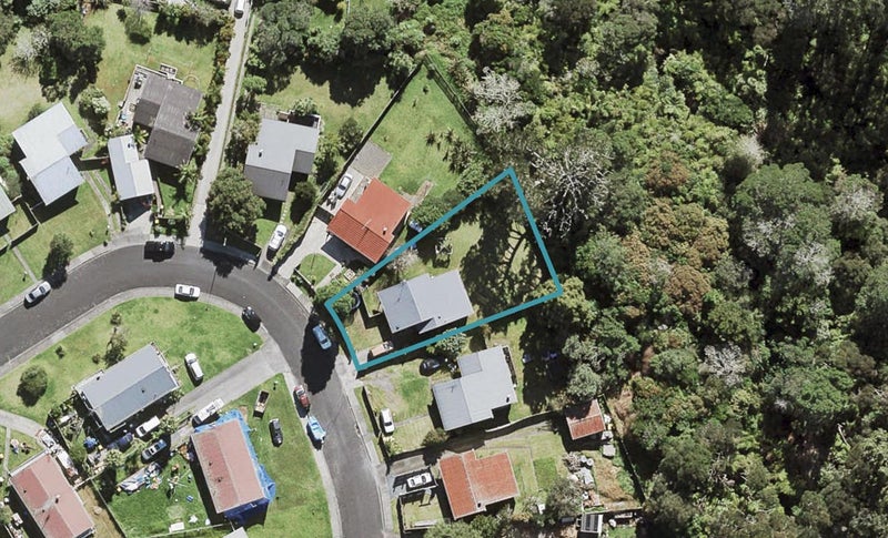 57 Taurus Crescent, Beach Haven, Auckland - Carousel 1