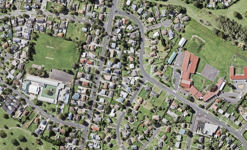 8/13 Farringdon Street, Glen Innes, Auckland - Carousel 1