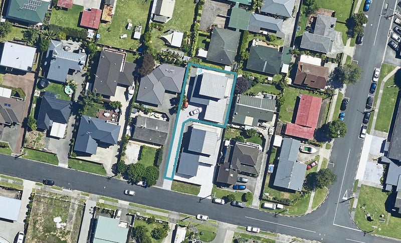 34B Seaview Road, Otumoetai, Tauranga - Carousel 1