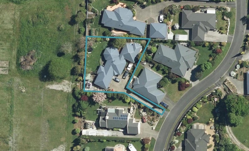 12 Parkerfield Place, Motueka - Carousel 1